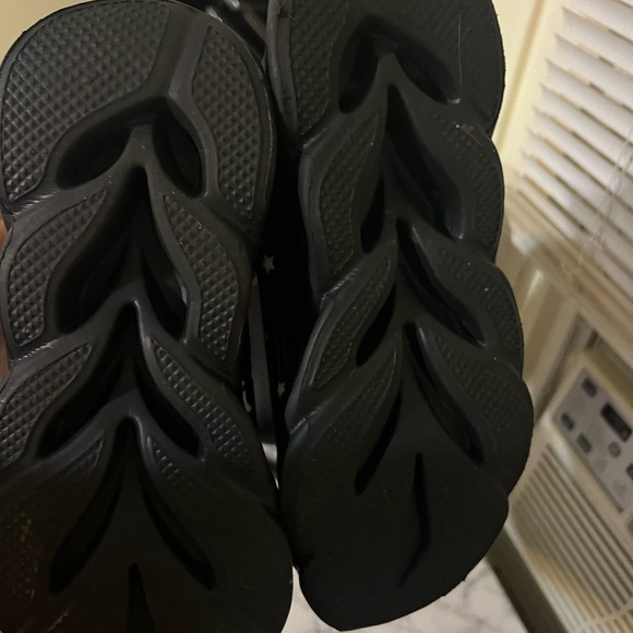 Cute pride shoes - Picture 3 of 3